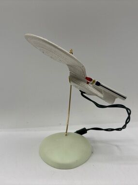 Hallmark Keepsake Ornament 1993 Star Trek The Next Generation U.S.S. Enterprise